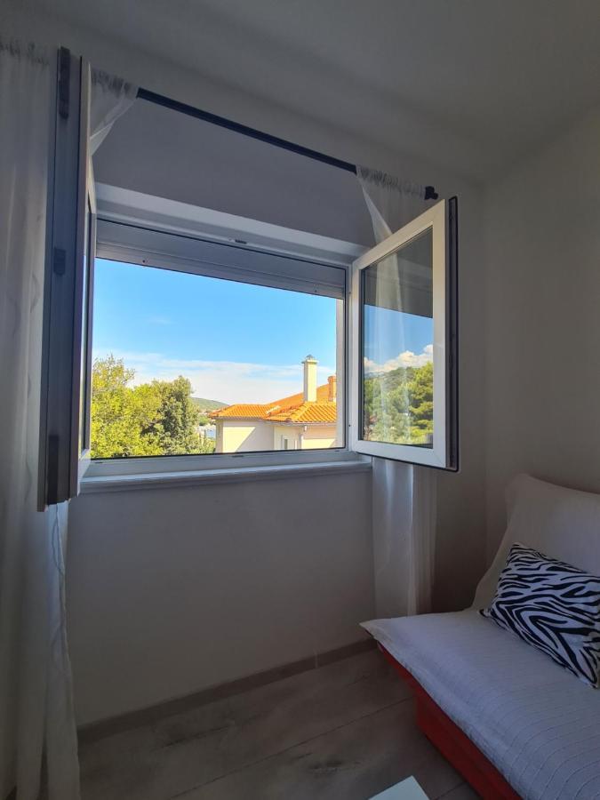 Apartman Karmen Barbat na Rabu 外观 照片